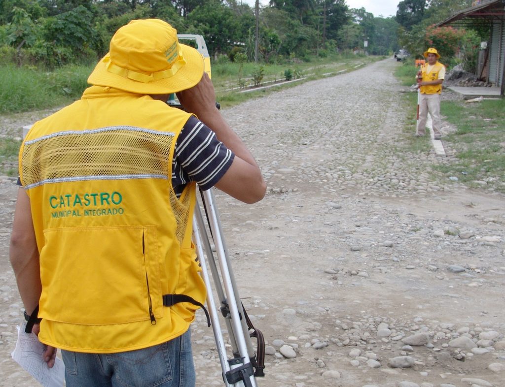 Técnicos del Gobierno Municipal de Villa Tunari en Bolivia (Proyecto BLTP) Técnicos del Gobierno Municipal de Villa Tunari en Bolivia (Proyecto BLTP)